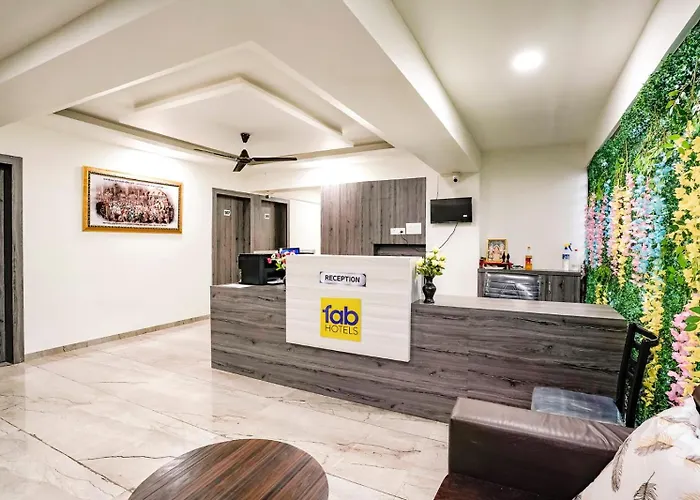 Hotel Bhakti Inn